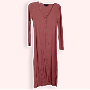 SALE❗️Lulu's bodycon button down maxi dress